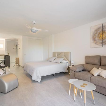 Apartment Near The Beach มาร์เบยา ภายนอก รูปภาพ