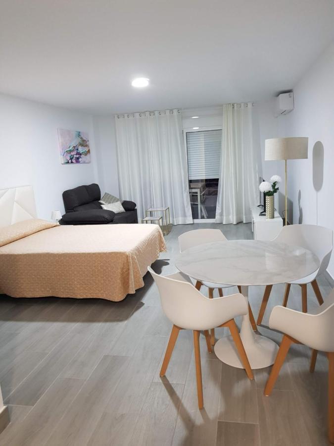 Apartment Near The Beach มาร์เบยา ภายนอก รูปภาพ