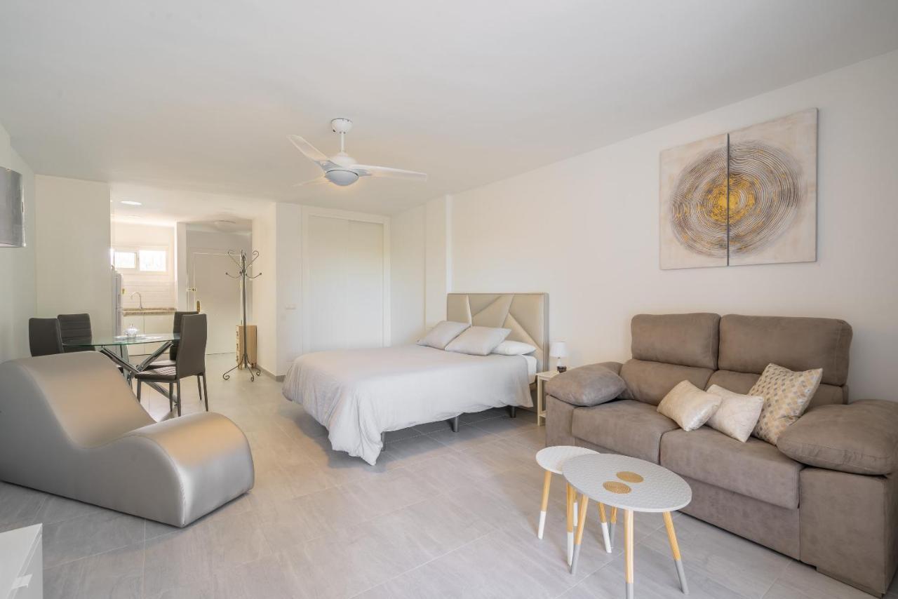 Apartment Near The Beach มาร์เบยา ภายนอก รูปภาพ