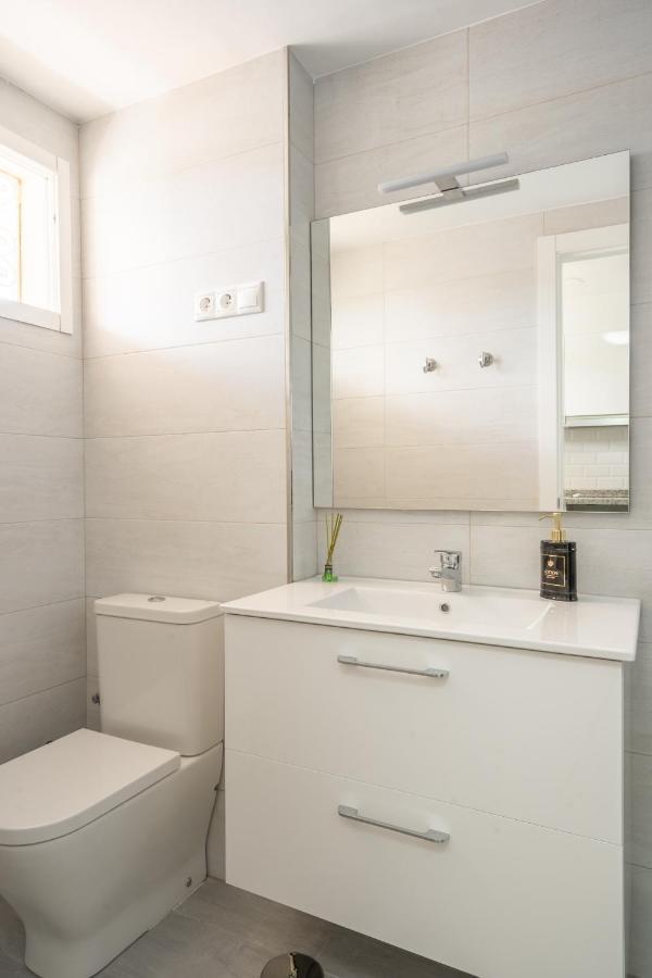 Apartment Near The Beach มาร์เบยา ภายนอก รูปภาพ